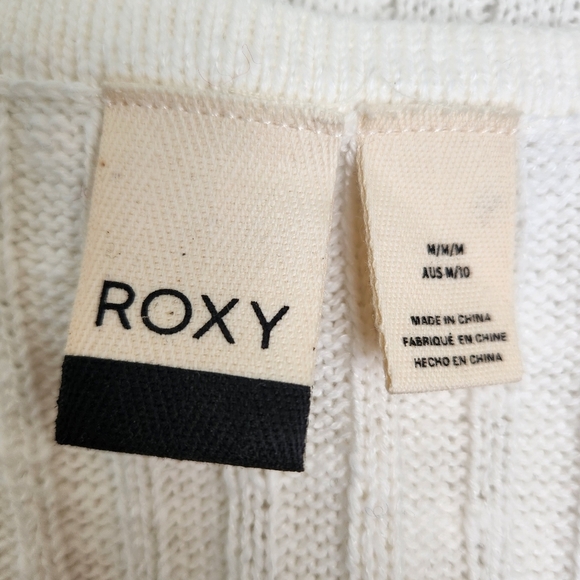 Roxy Ribbed Knit Sleeveless Top - Picture 10 of 10